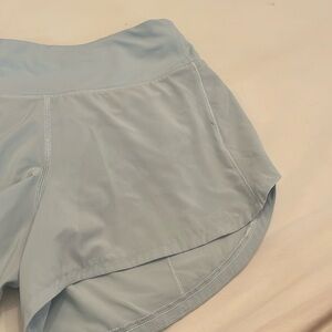 LULULEMON SHORTS SIZE 4